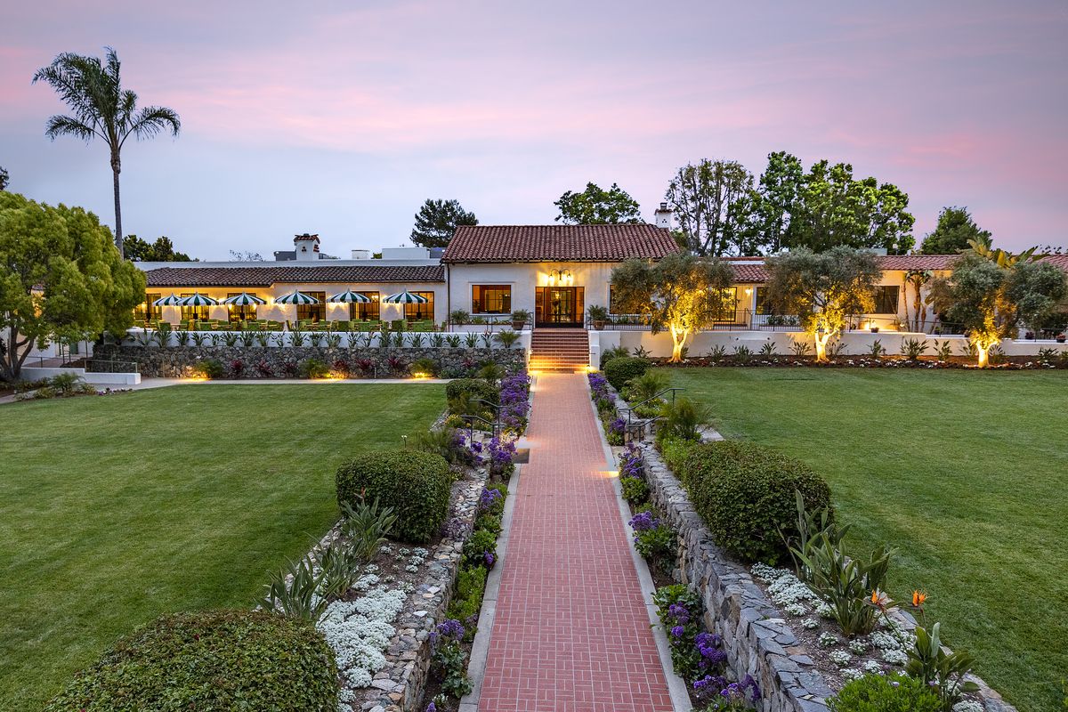 Rancho Santa Fe estate set among rolling oak-covered hills